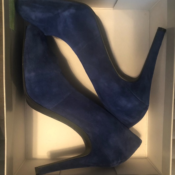 Jessica Simpson heels - Picture 2 of 4